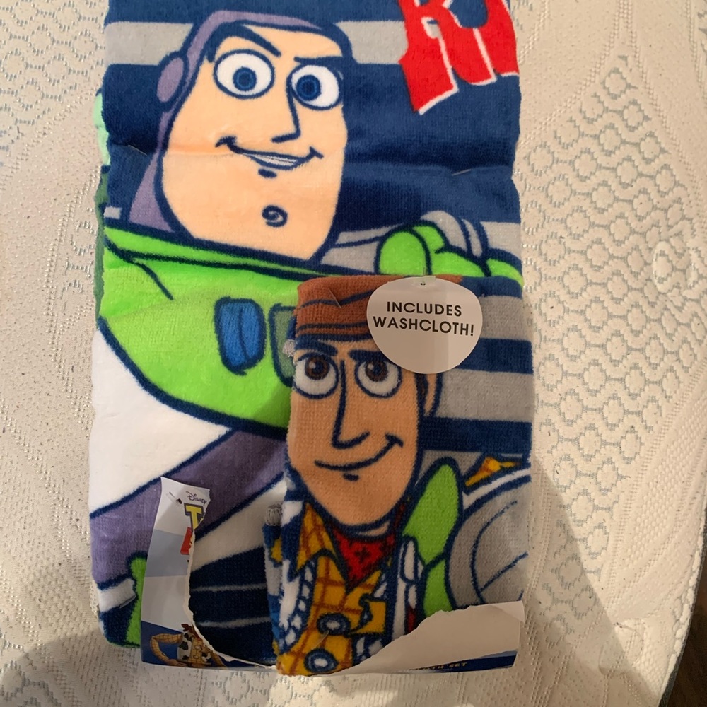 Toy story bath towel with wash cloth set